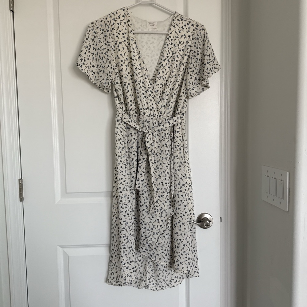 Sienna Sky Cream and Black Midi Dress